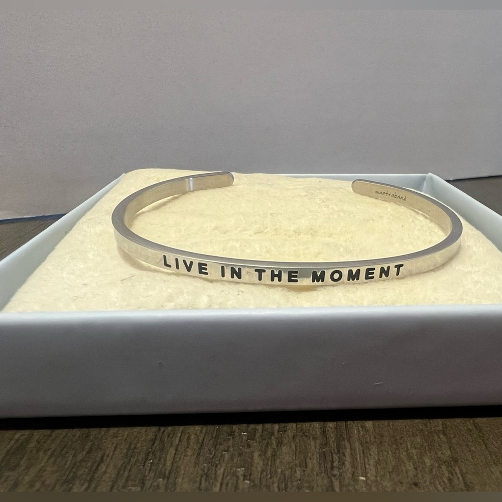Mantraband “Live in the moment”cuff bracelet